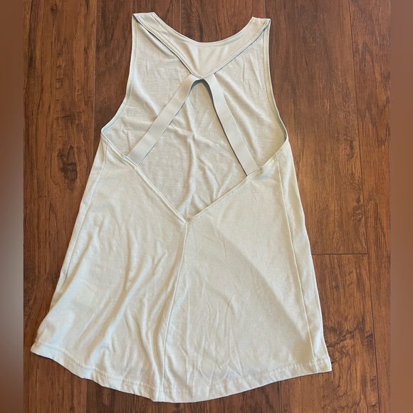 Mint green Adidas open back work out tank top - Picture 2 of 6